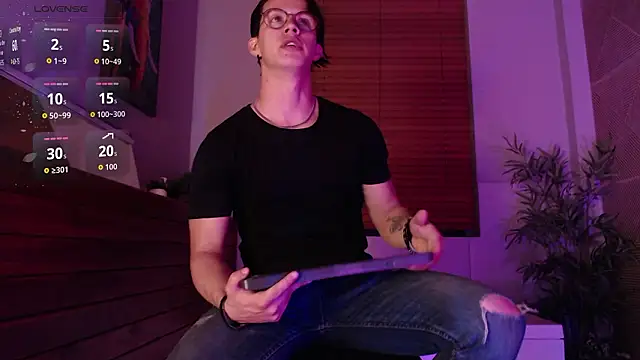 Snapshot of Brandon_starkk chatting on March 2026 12:10:01 PM Brandon starkk online show from March 2026 12:10:01 PM