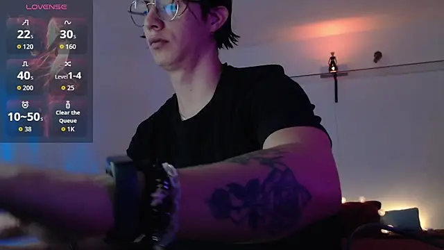 Snapshot of Brandon_starkk chatting on May 2026 12:32:02 PM Brandon starkk online show from May 2026 12:32:02 PM