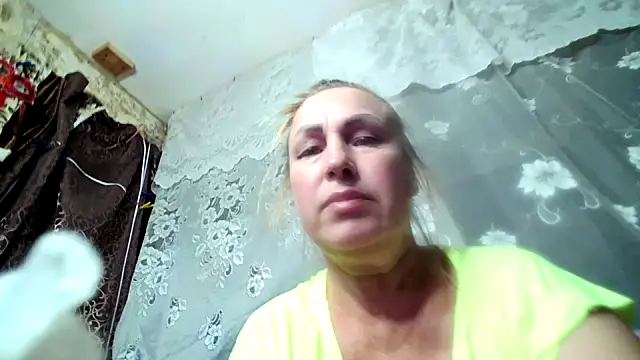 Snapshot of Kissingyouu chatting on November 2025 06:40:02 AM Kissingyouu online show from November 2025 06:40:02 AM