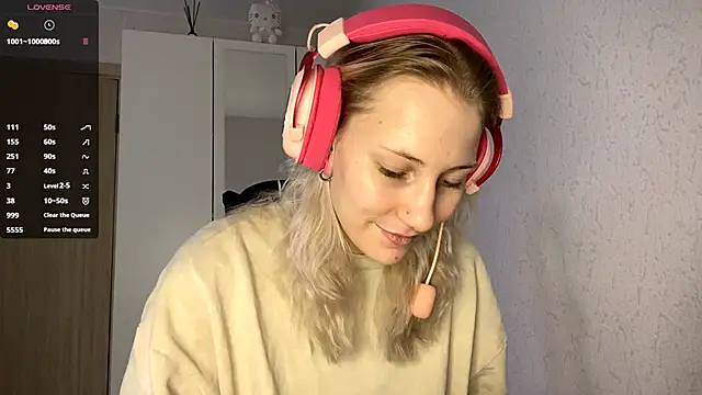 FoxySable online show from November 2025 08:28:01 AM