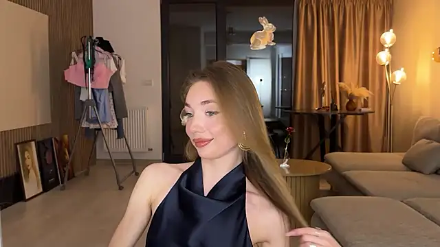 Snapshot of Jolienne chatting on April 2026 08:14:02 PM Jolienne online show from April 2026 08:14:02 PM