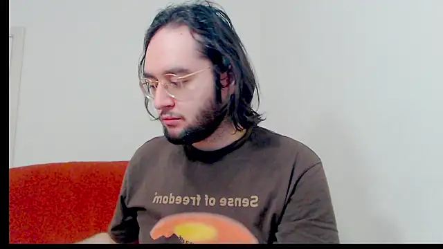 Snapshot of eren_jaeger2000 chatting on March 2026 02:07:01 AM eren jaeger2000 online show from March 2026 02:07:01 AM