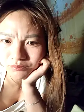 Lee-Thee online show from November 2025 11:37:01 PM