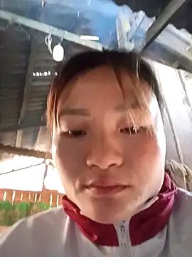 Lee-Thee online show from November 2025 01:38:01 AM