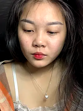 Baa-bee22 online show from November 2025 01:28:02 AM