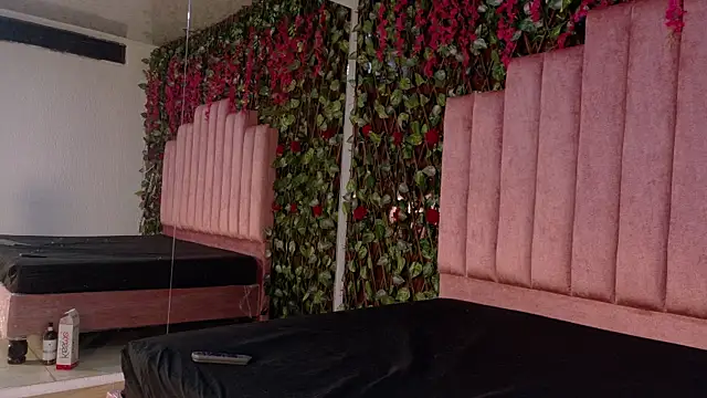 MiaJanss online show from November 2025 03:01:02 PM