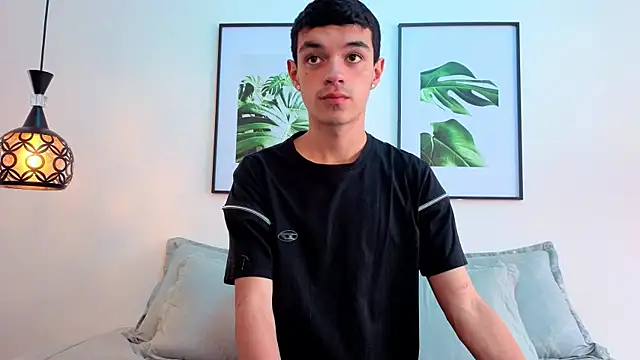 Snapshot of krisstormvg chatting on November 2025 07:57:01 PM krisstormvg online show from November 2025 07:57:01 PM