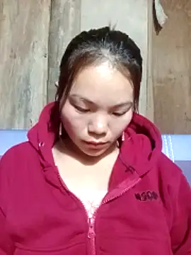 yu-zhen online show from December 2025 08:17:01 PM