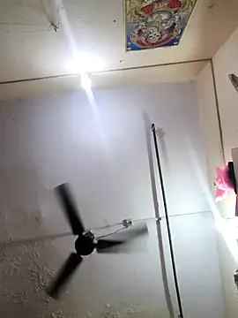 Anupriya89 online show from February 2026 06:26:02 PM