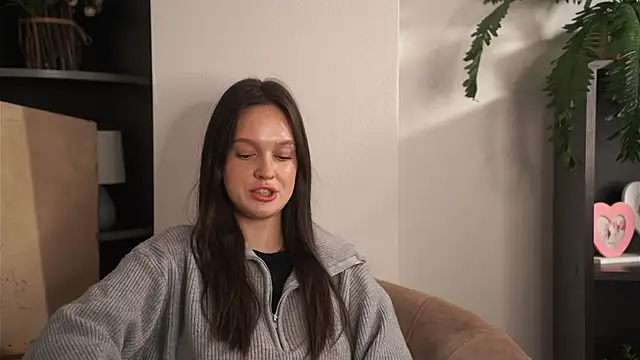 Snapshot of CoreneMollicone chatting on November 2025 10:26:02 AM CoreneMollicone online show from November 2025 10:26:02 AM