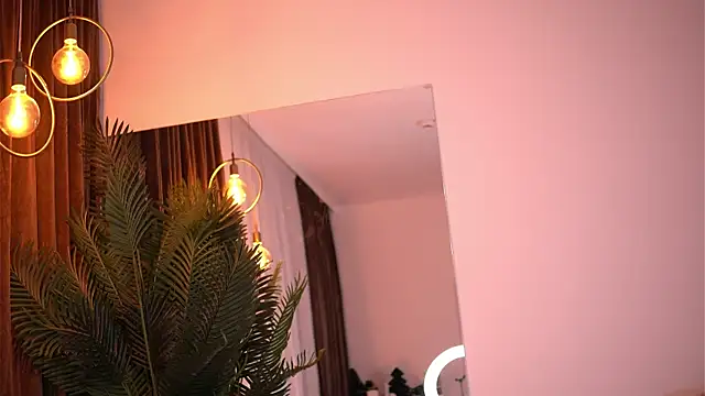 LuvCaprice online show from January 2026 05:27:02 PM