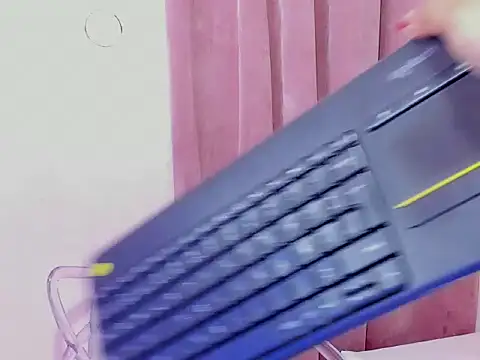 Xelena Kiss online show from November 2025 01:07:02 AM