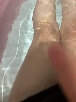 Snapshot of ponychu chatting on December 2025 10:21:02 AM ponychu online show from December 2025 10:21:02 AM