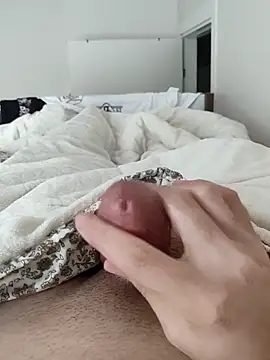 Snapshot of berkkderlerr chatting on April 2026 08:35:02 AM berkkderlerr online show from April 2026 08:35:02 AM