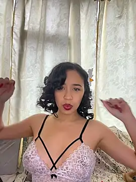Esmerald 1111 online show from July 2026 01:28:01 PM