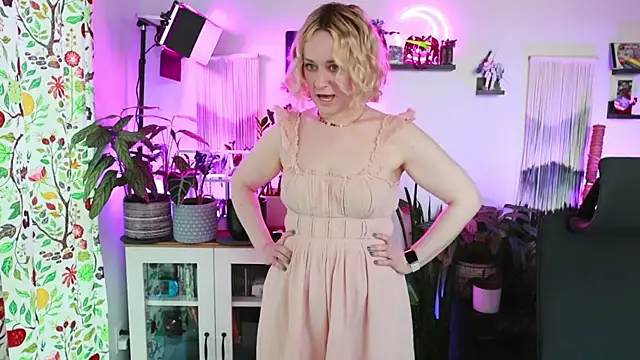 Snapshot of xzoeyryanx chatting on April 2026 04:04:01 PM xzoeyryanx online show from April 2026 04:04:01 PM