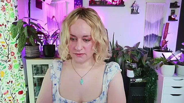 Snapshot of xzoeyryanx chatting on May 2026 04:57:01 PM xzoeyryanx online show from May 2026 04:57:01 PM