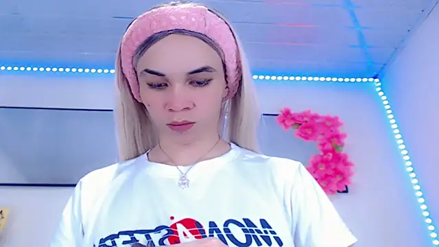 Snapshot of Karla_hot777 chatting on March 2026 01:22:02 PM Karla hot777 online show from March 2026 01:22:02 PM