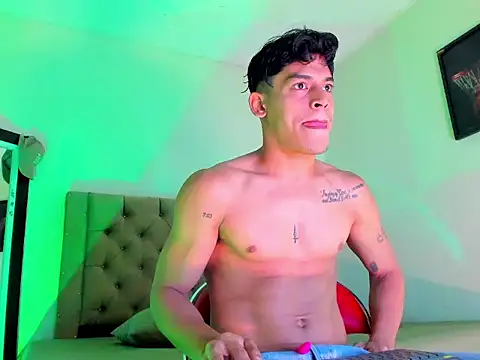 blorelopez online show from December 2025 05:44:02 PM