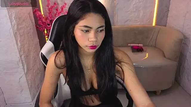 ammy wood Tx online show from November 2025 02:56:02 AM