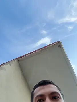 Snapshot of DARG_17 chatting on November 2025 10:12:01 PM DARG 17 online show from November 2025 10:12:01 PM