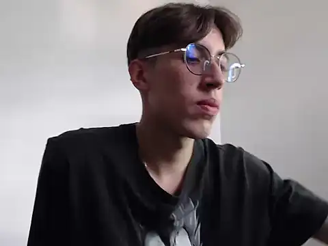 Snapshot of Dio__morningstar chatting on November 2025 03:44:02 PM Dio morningstar online show from November 2025 03:44:02 PM