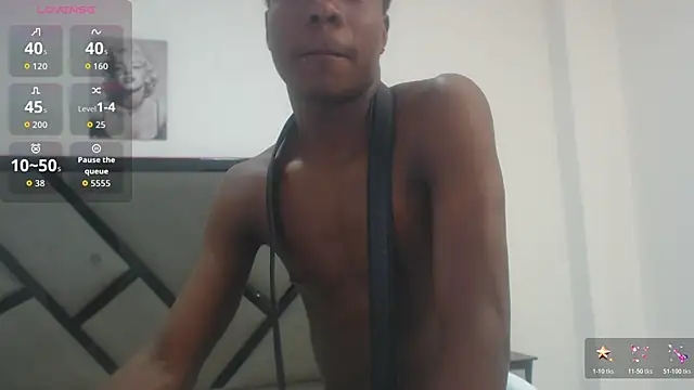 NoahJhonson69 online show from December 2025 06:57:02 PM