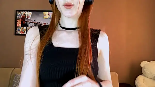 MichelinaCropleys online show from November 2025 06:16:02 AM