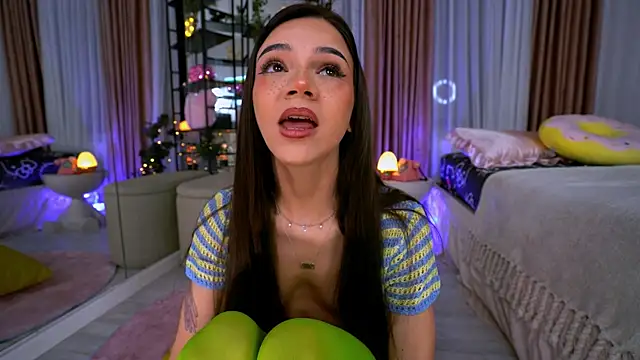 oh M God online show from April 2026 08:42:02 PM