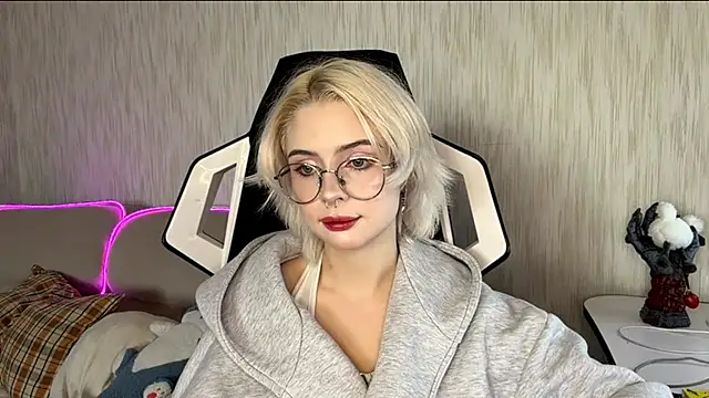 DayleSileo online show from November 2025 07:08:01 AM