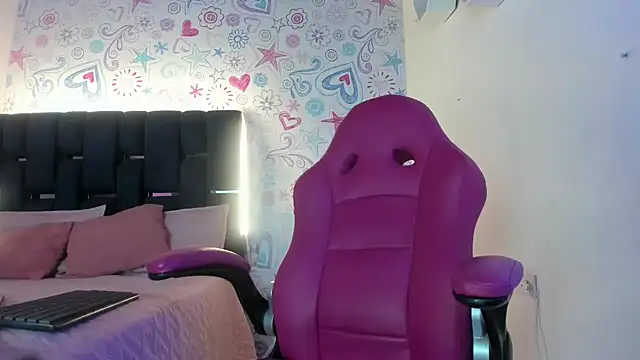 ISA RIVAS online show from December 2025 12:03:02 PM