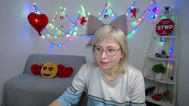 LaurenWishy online show from February 2026 07:01:01 AM