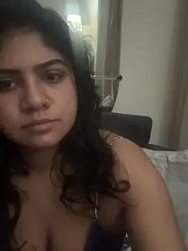 Snapshot of TiaBella_ chatting on February 2026 09:45:01 PM TiaBella online show from February 2026 09:45:01 PM