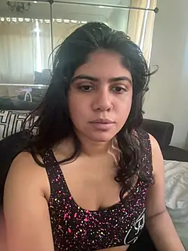 Snapshot of TiaBella_ chatting on February 2026 01:20:01 PM TiaBella online show from February 2026 01:20:01 PM