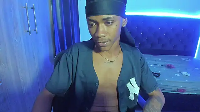 iteban boy online show from November 2025 01:33:02 PM