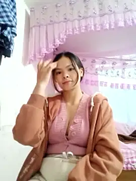 quynhquynh  online show from January 2026 02:26:01 AM