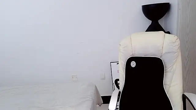 Snapshot of XIAOFENG-2025 chatting on March 2026 07:14:02 AM XIAOFENG-2025 online show from March 2026 07:14:02 AM