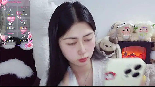 Snapshot of TuTu-077 chatting on April 2026 11:00:01 AM TuTu-077 online show from April 2026 11:00:01 AM