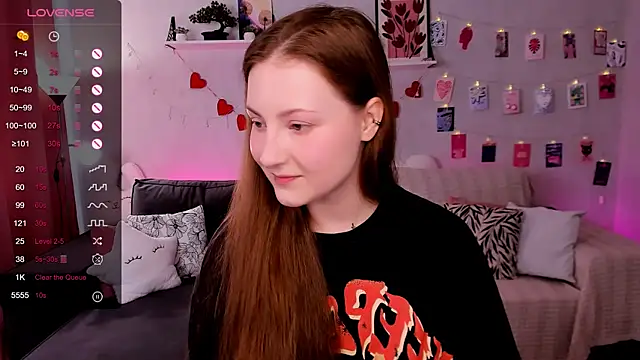 Snapshot of velvet_cherry_ chatting on April 2026 07:55:02 AM velvet cherry online show from April 2026 07:55:02 AM