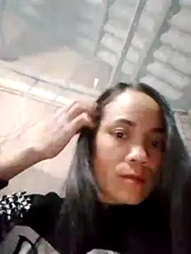 bela-hayes online show from December 2025 12:53:02 PM