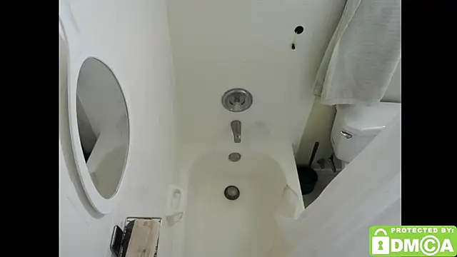 Snapshot of justshutupandwatch chatting on November 2025 08:08:02 PM justshutupandwatch online show from November 2025 08:08:02 PM