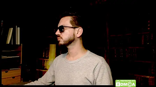 Snapshot of justshutupandwatch chatting on December 2025 04:50:01 AM justshutupandwatch online show from December 2025 04:50:01 AM