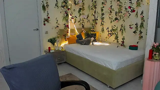 AirySilhouette online show from March 2026 04:06:01 AM