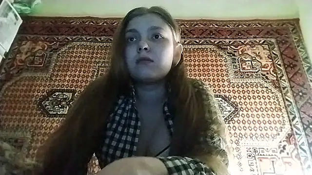 Snapshot of KikiBang chatting on March 2026 06:33:01 PM KikiBang online show from March 2026 06:33:01 PM