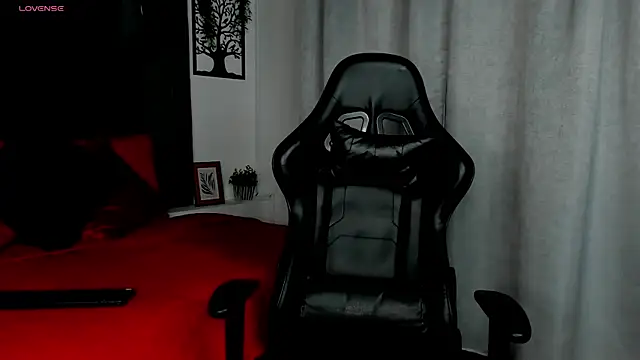 Snapshot of Ostin_Saints chatting on November 2025 12:18:01 PM Ostin Saints online show from November 2025 12:18:01 PM