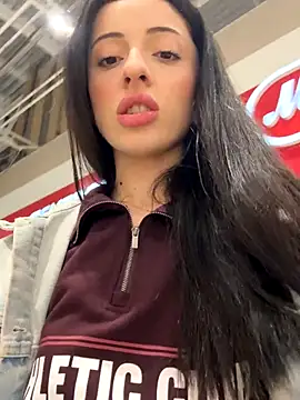 Snapshot of Lilitoppp chatting on November 2025 07:30:02 AM Lilitoppp online show from November 2025 07:30:02 AM