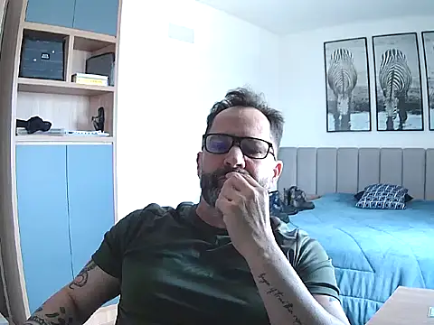 jotaerrebrasil online show from November 2025 03:45:01 PM