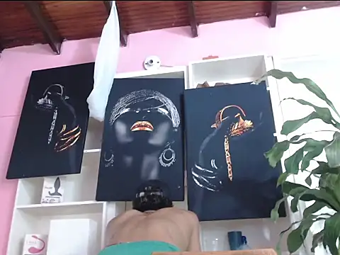 crissex3 online show from February 2026 12:37:02 PM