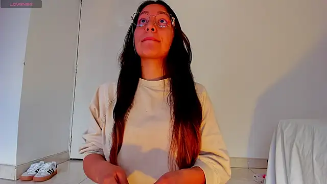 Julieta Lein  online show from January 2026 08:11:02 PM