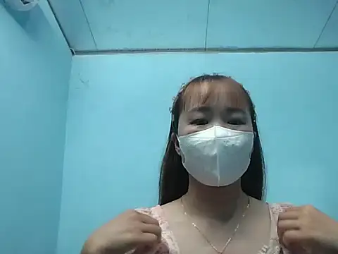 Snapshot of LinhChi09 chatting on June 2026 07:28:02 AM LinhChi09 online show from June 2026 07:28:02 AM